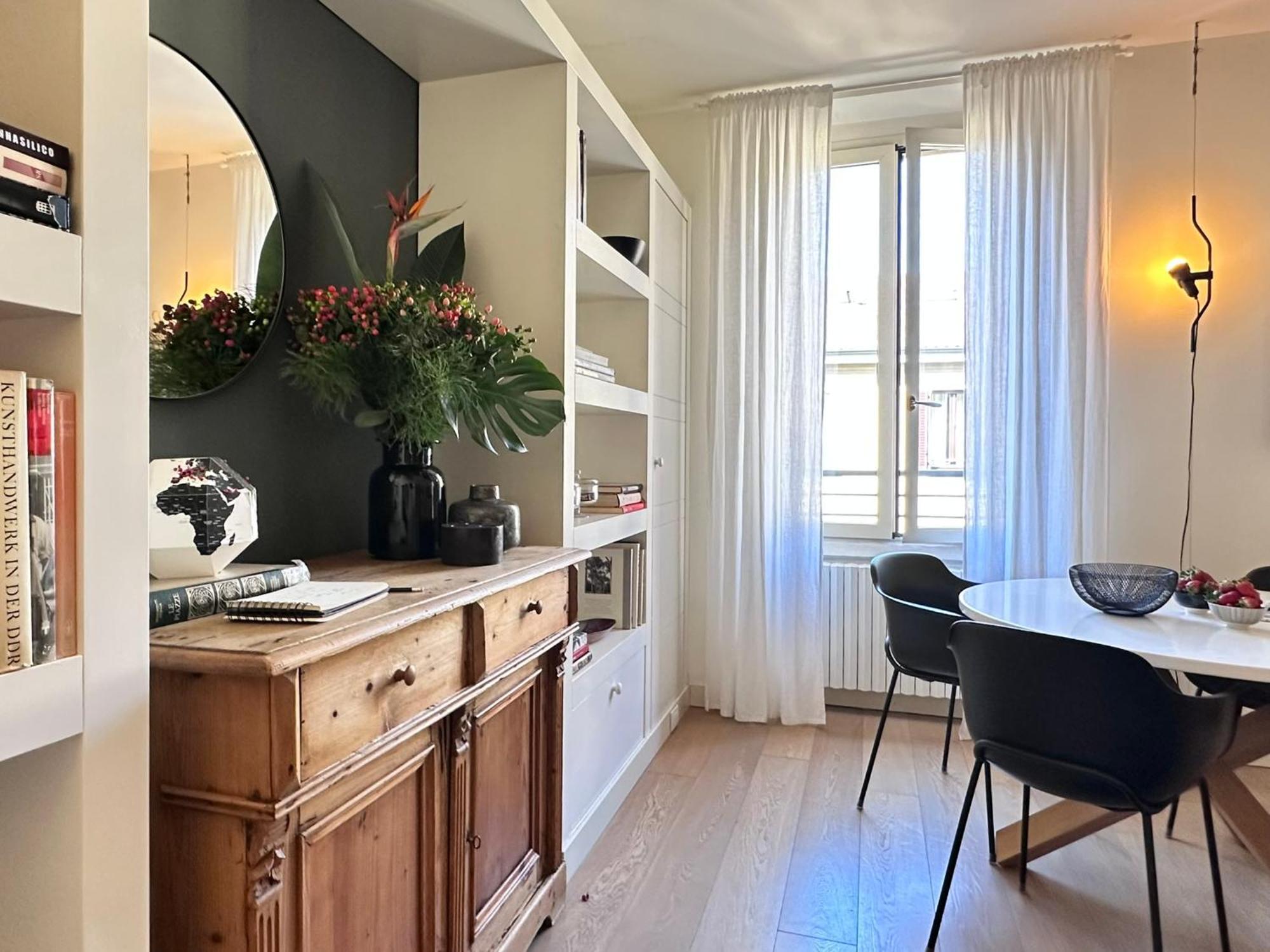 Lily Pads -Elegant Apartment- In The City Center Милано Екстериор снимка
