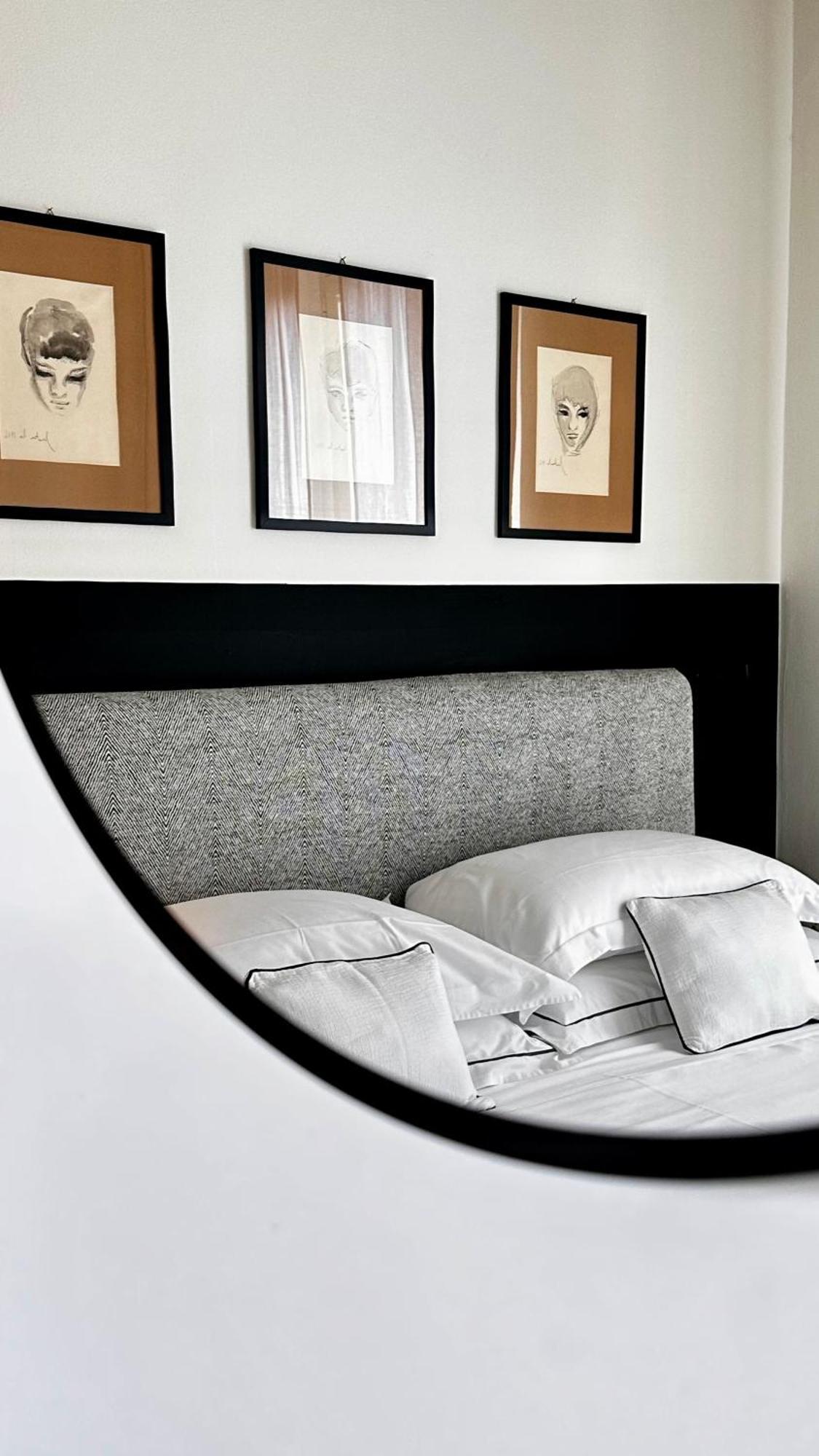 Lily Pads -Elegant Apartment- In The City Center Милано Екстериор снимка